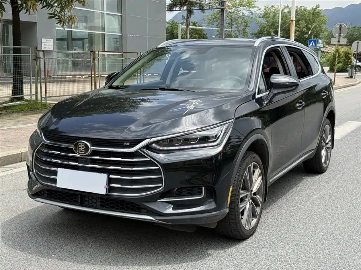 BYD TANG  2019