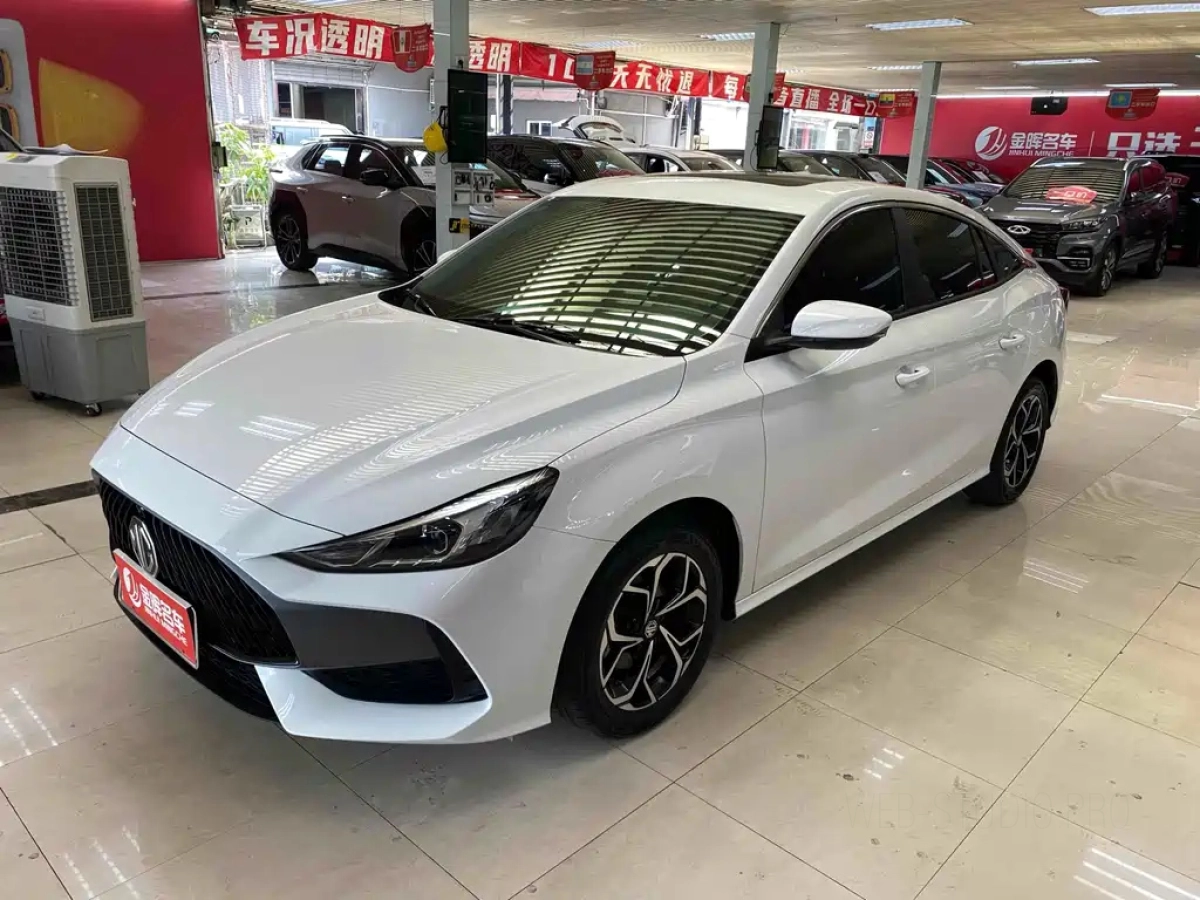 MG MG5  2023