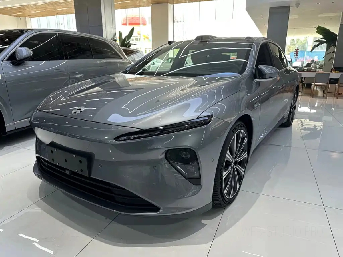 NIO ET7  2024