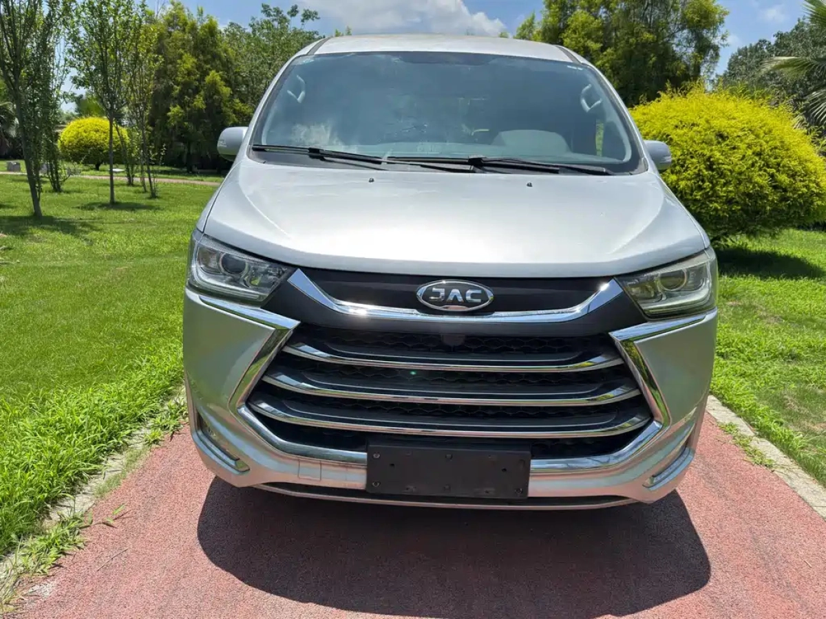 JAC REFINE REFINE M4