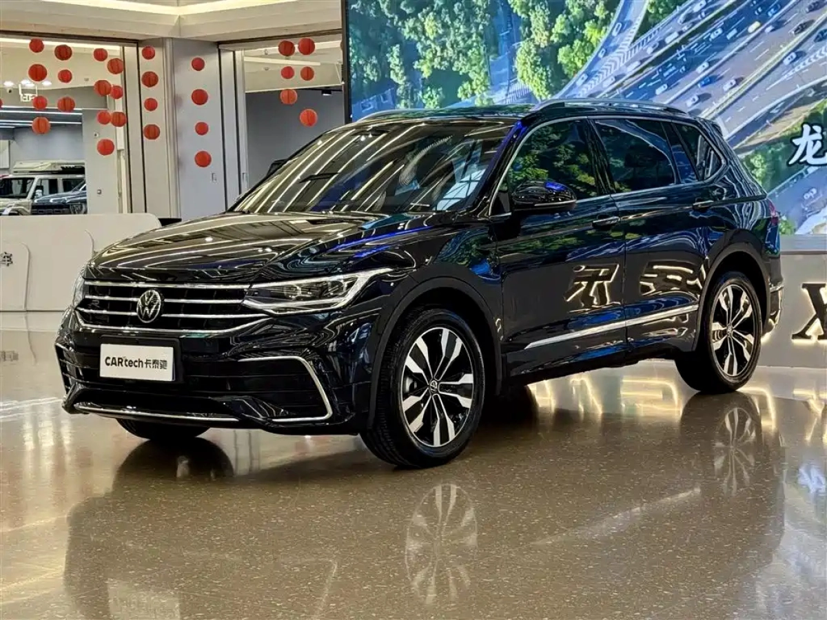VOLKSWAGEN TIGUAN L  2024