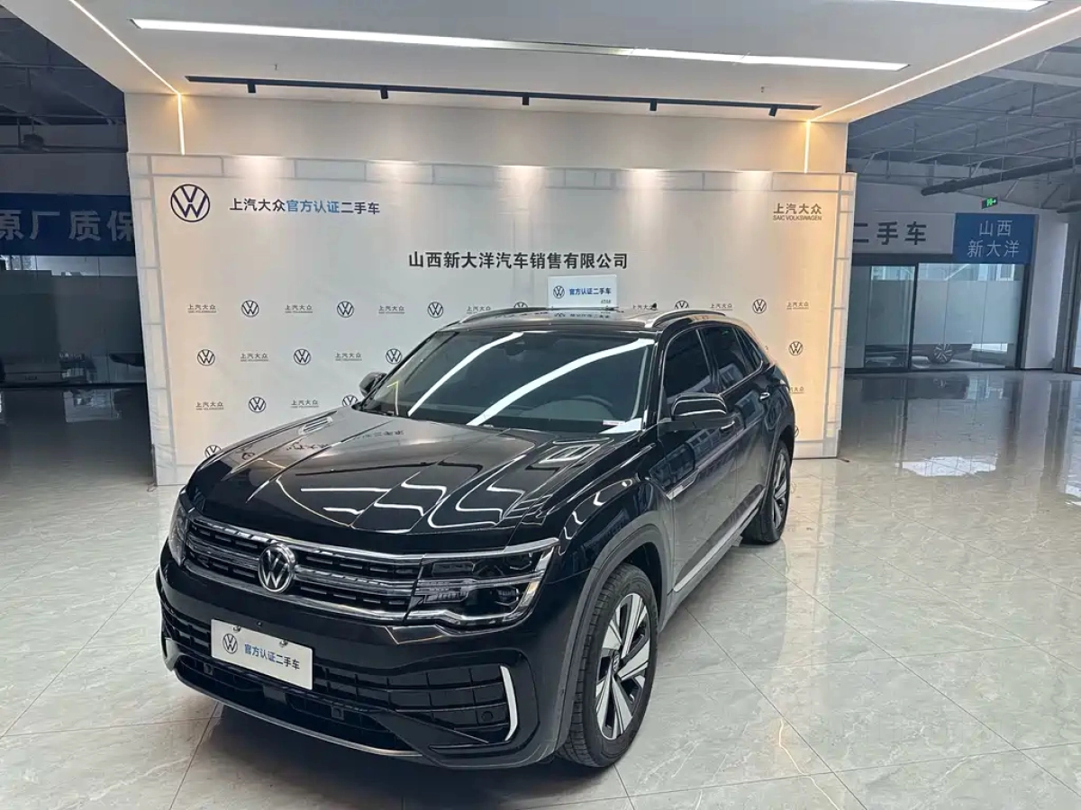 VOLKSWAGEN TOURAN  2024