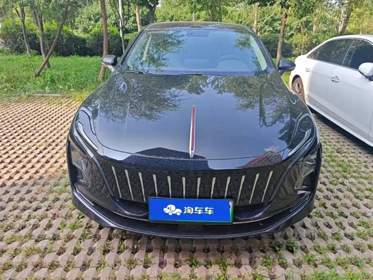 HONGQI E-QM5