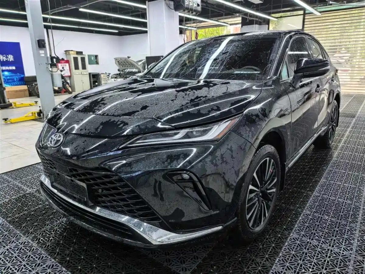 TOYOTA VENZA  2023