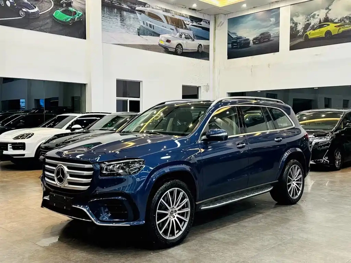 MERCEDES BENZ GLS  2024