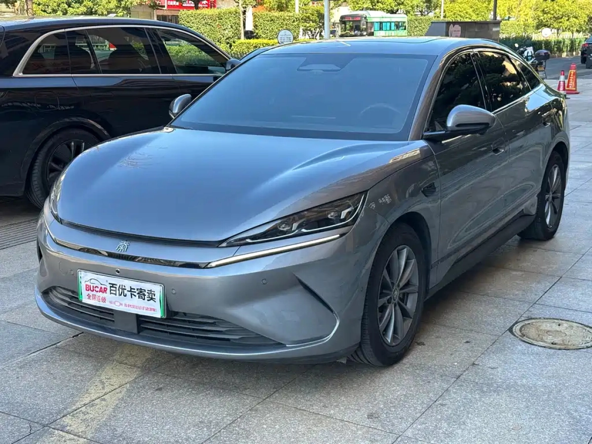 BYD QIN L  2025