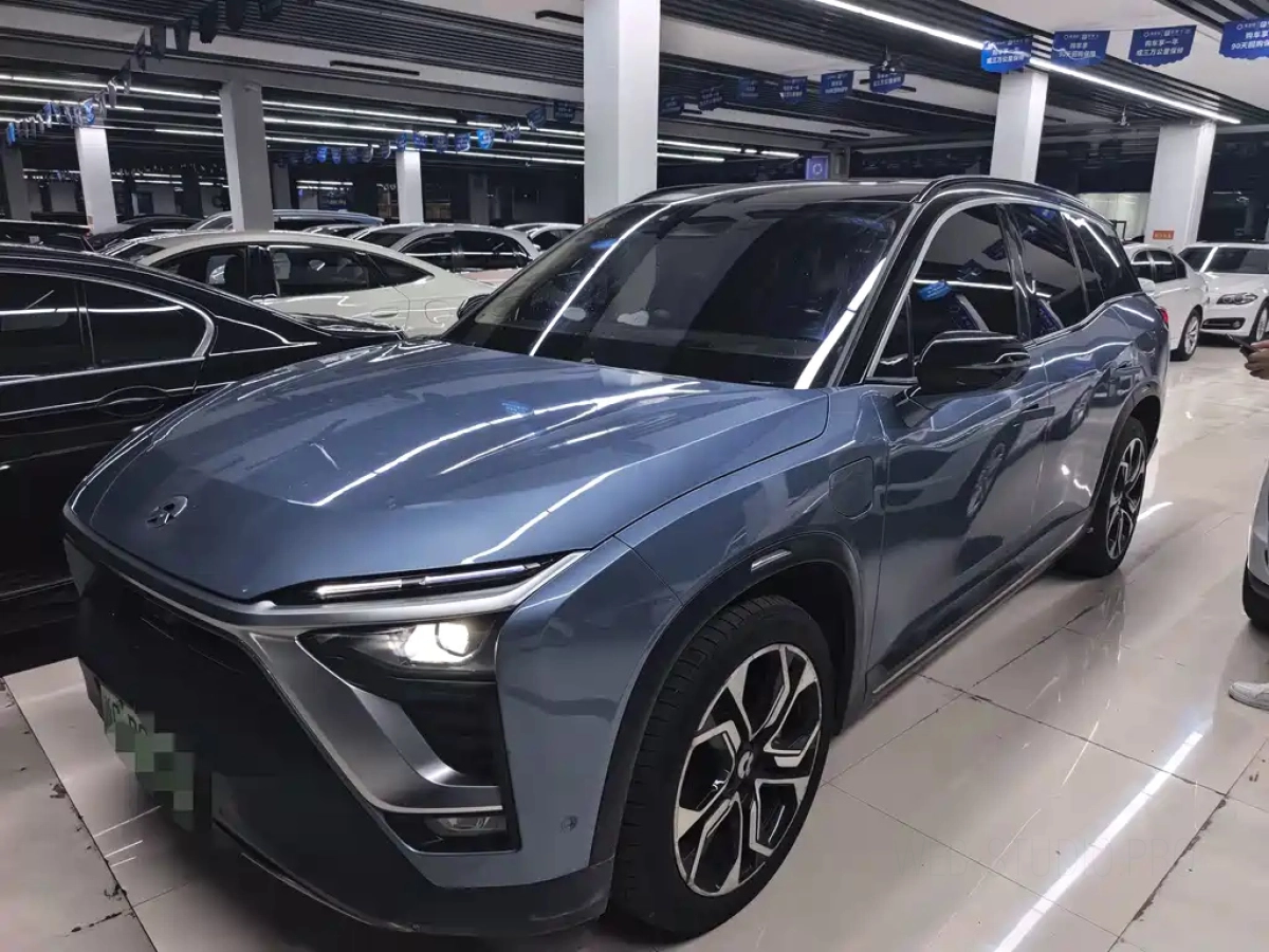 NIO ES8  2018