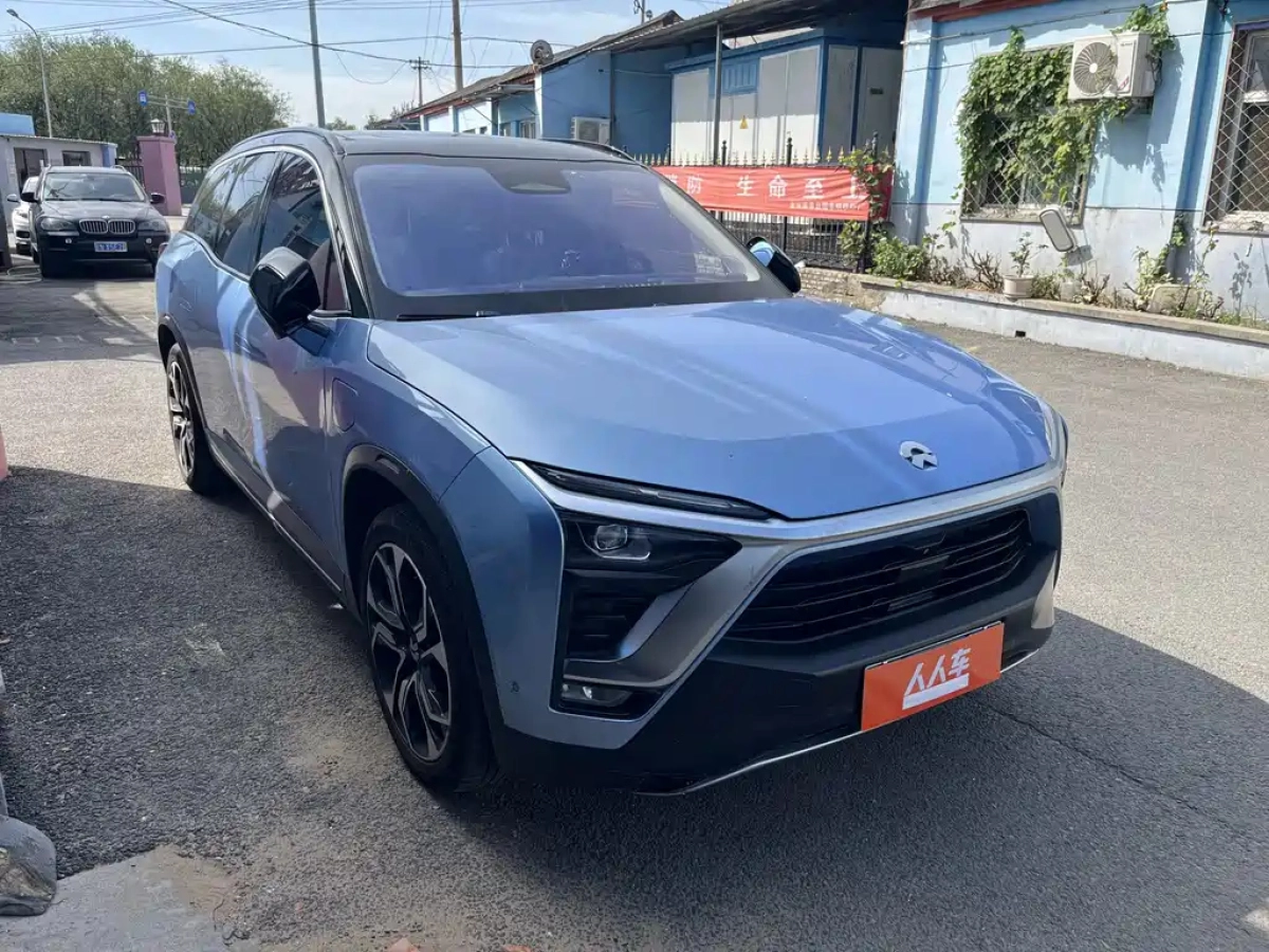 NIO ES8  2018