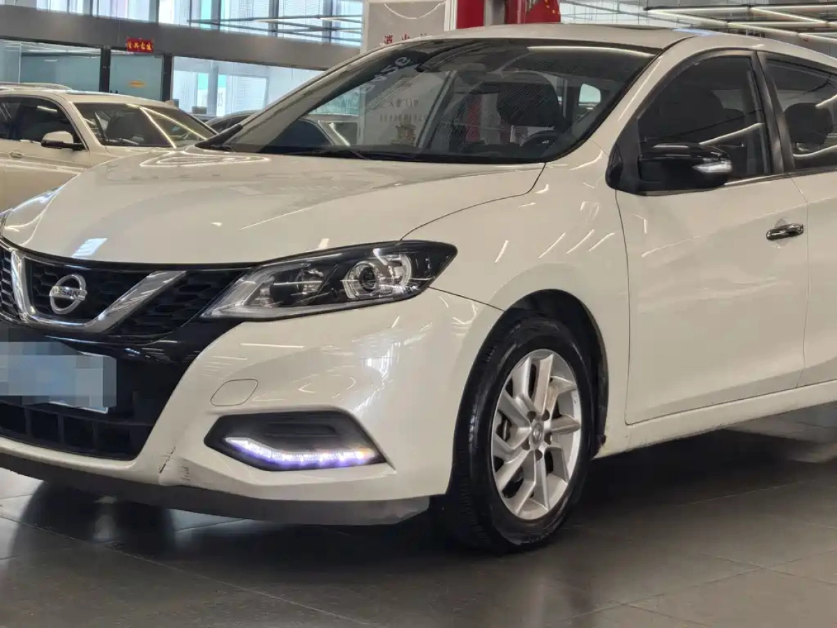 NISSAN TIIDA TIIDA  2021