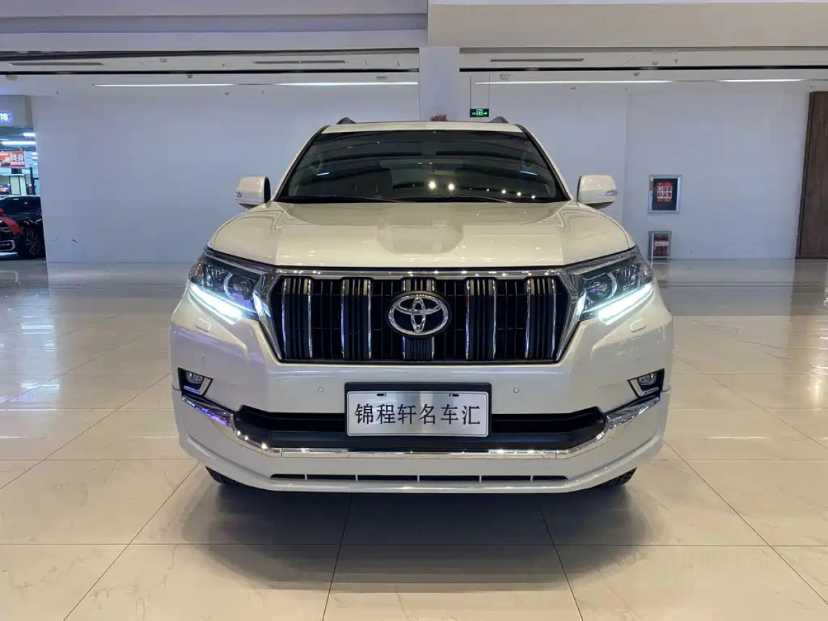 TOYOTA PRADO