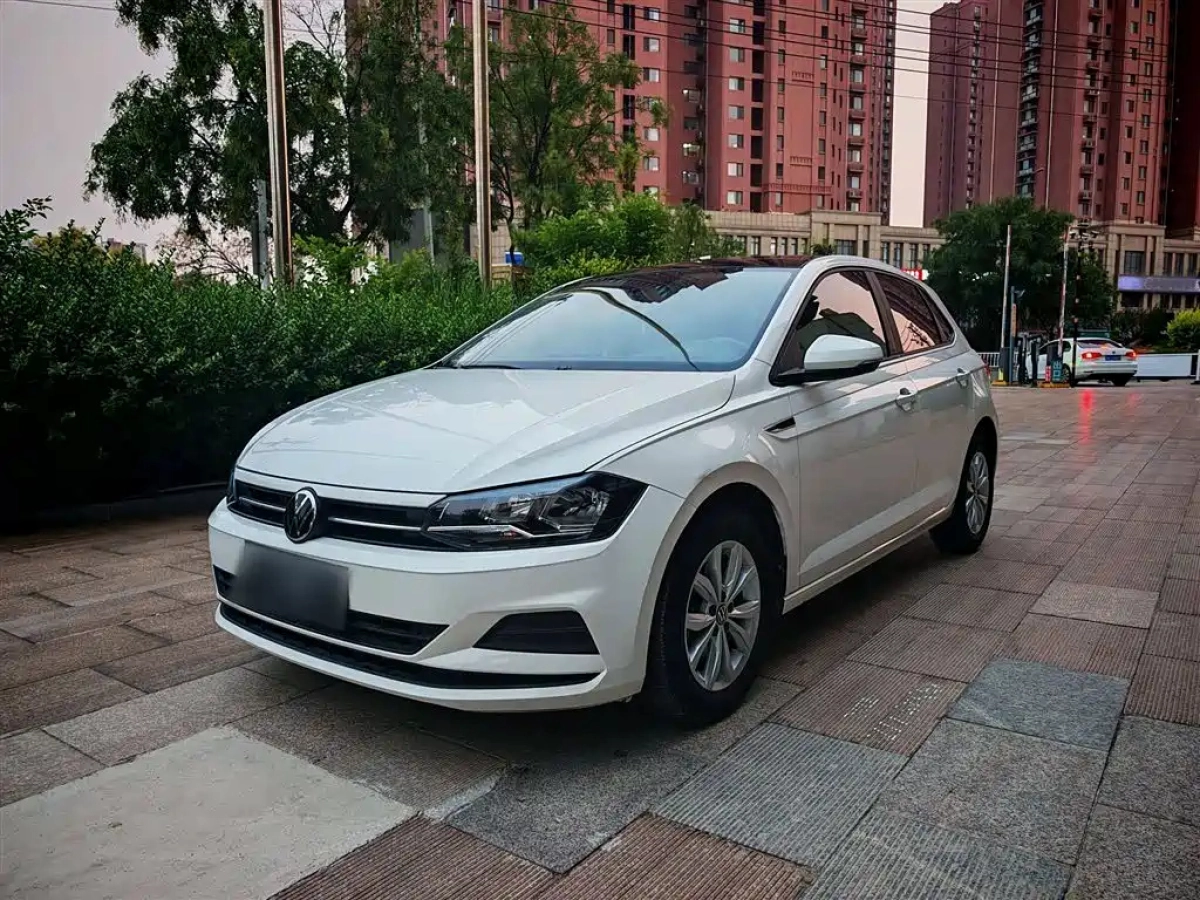 VOLKSWAGEN POLO  2021