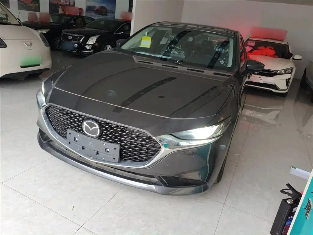 MAZDA 3 AXELA  2023