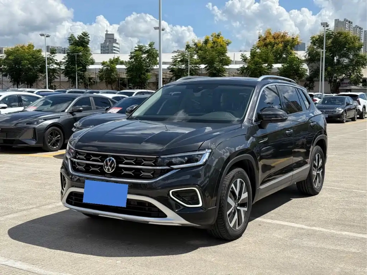 VOLKSWAGEN TAYRON  2024