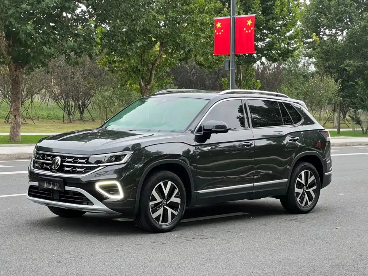VOLKSWAGEN TAYRON  2024