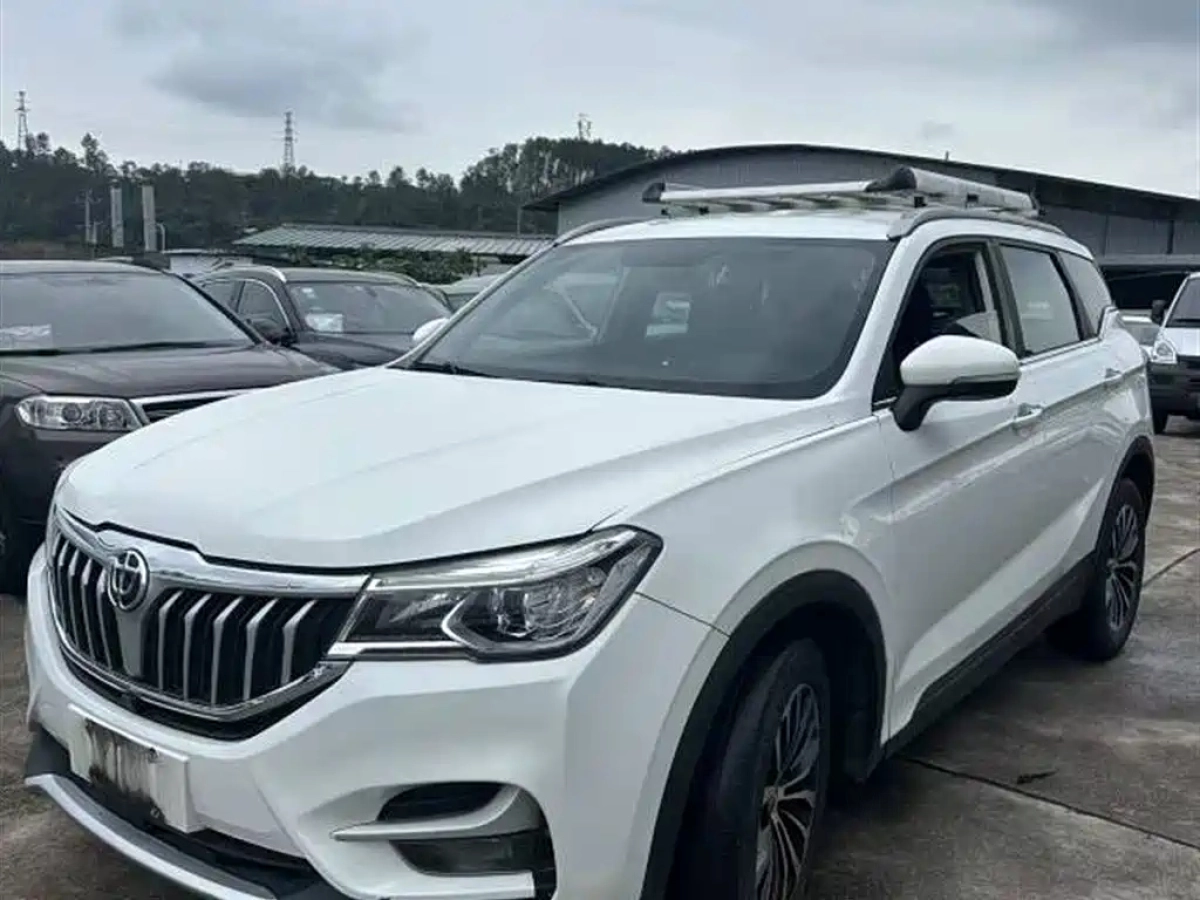 ZHONGHUA V6  2018