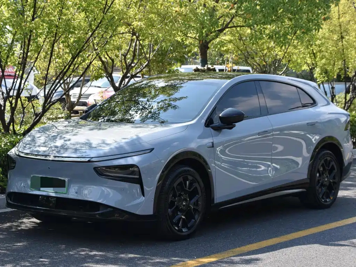 XPENG MOTORS G7  2025
