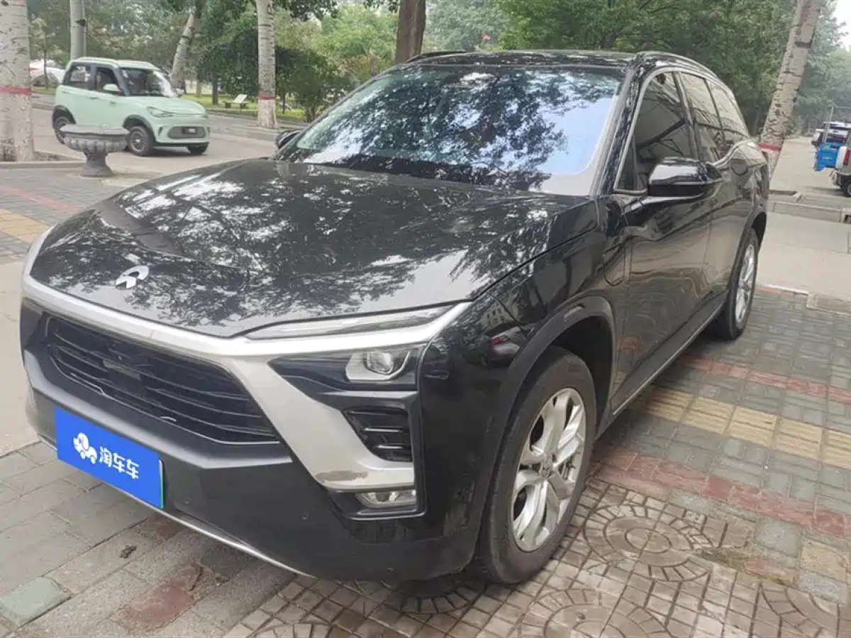 NIO ES8  2018