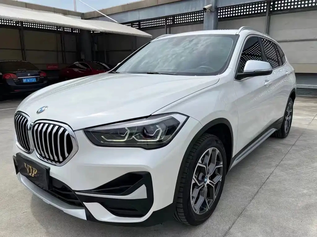 BMW X1  2021