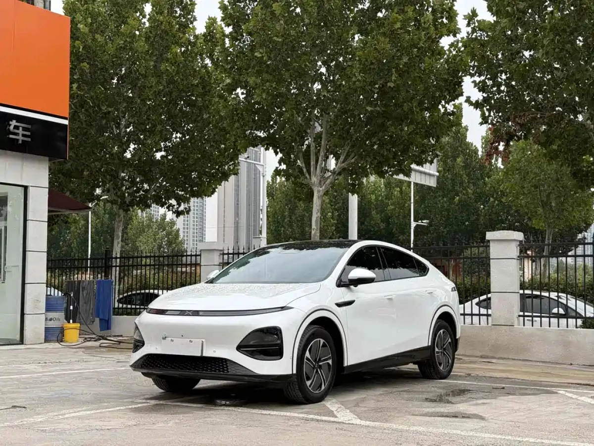XPENG MOTORS G6  2024