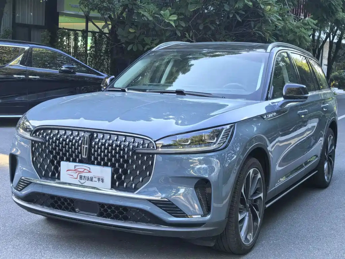 LINCOLN AVIATOR  2024