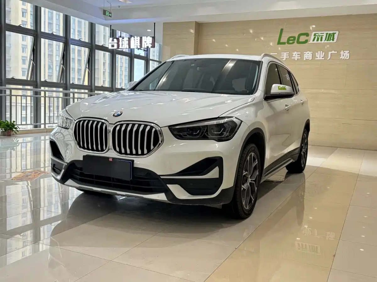 BMW X1  2021