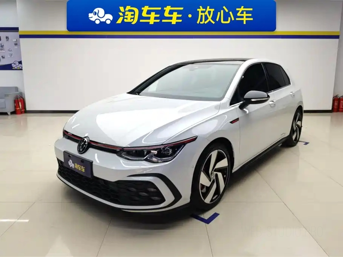 VOLKSWAGEN GOLF GTI  2023
