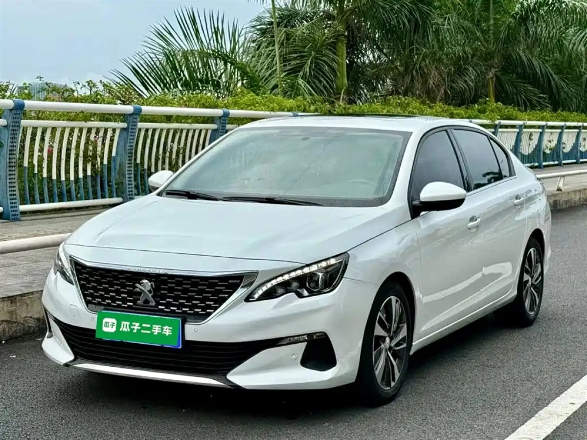 PEUGEOT 408  2020