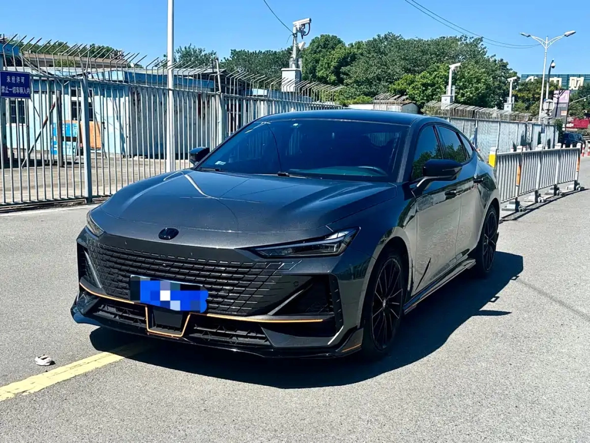 CHANGAN UNI-V  2023