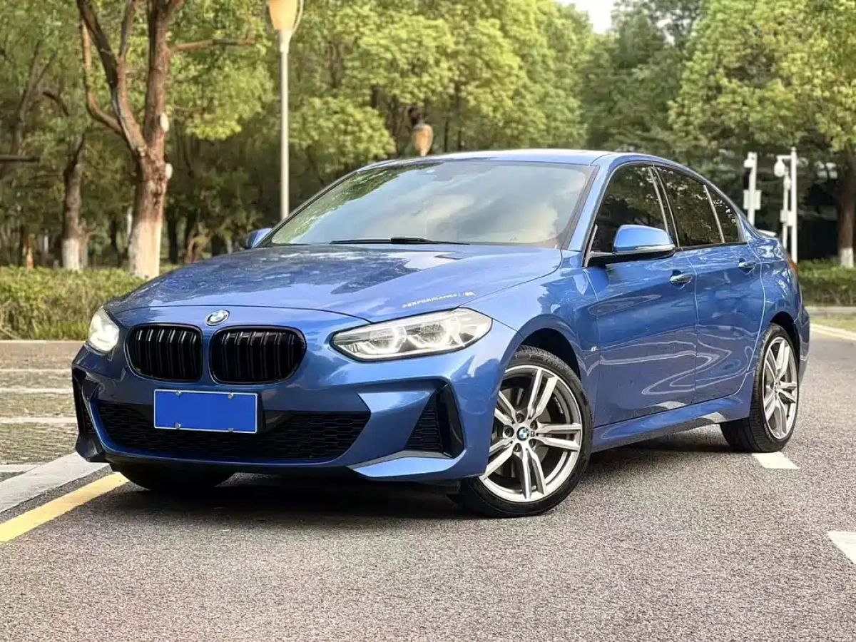 BMW 1-SERIES  2019