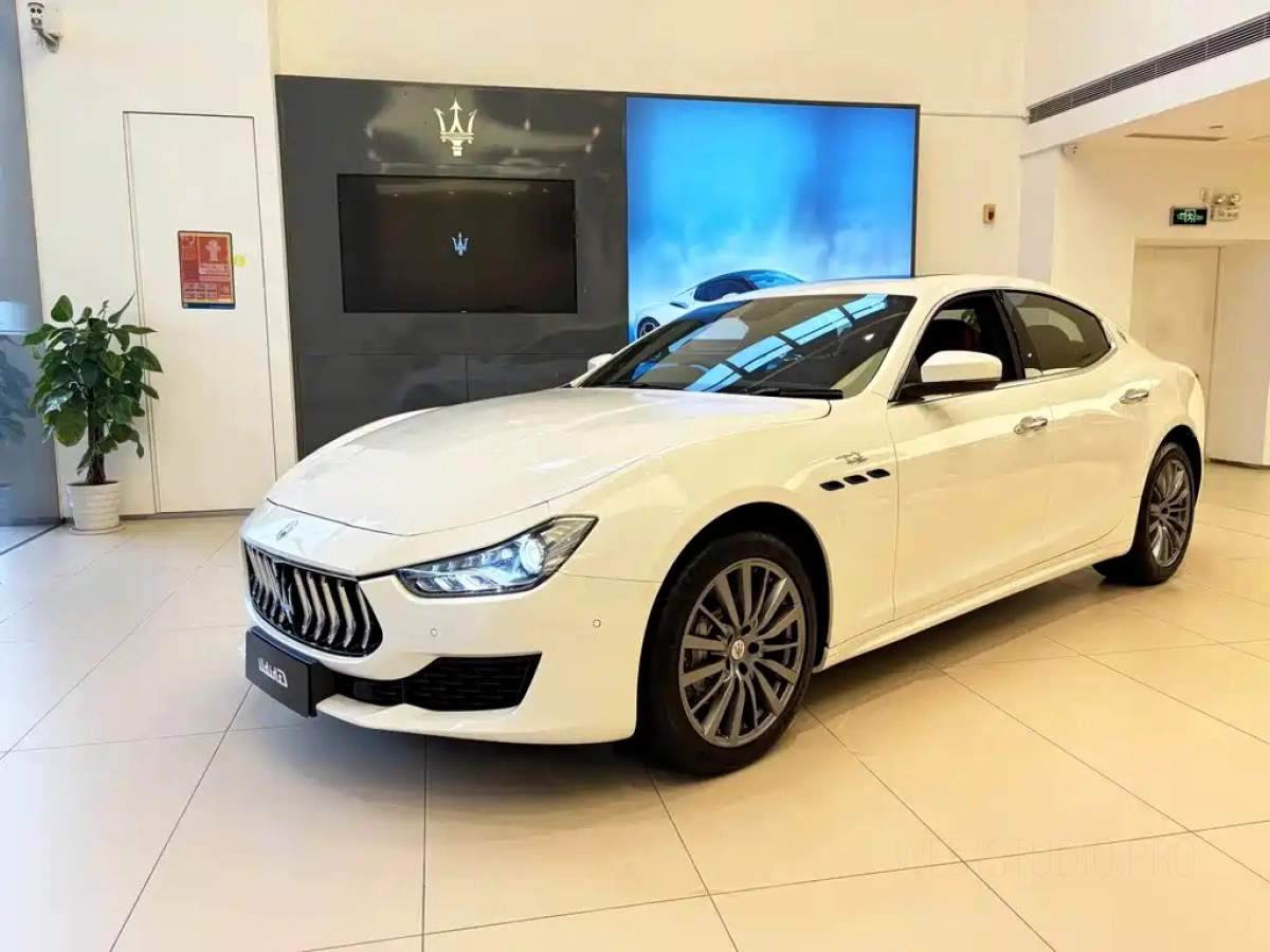 MASERATI GHIBLI  2023