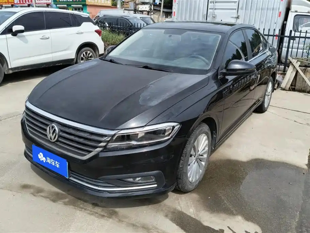VOLKSWAGEN LAVIDA  2018