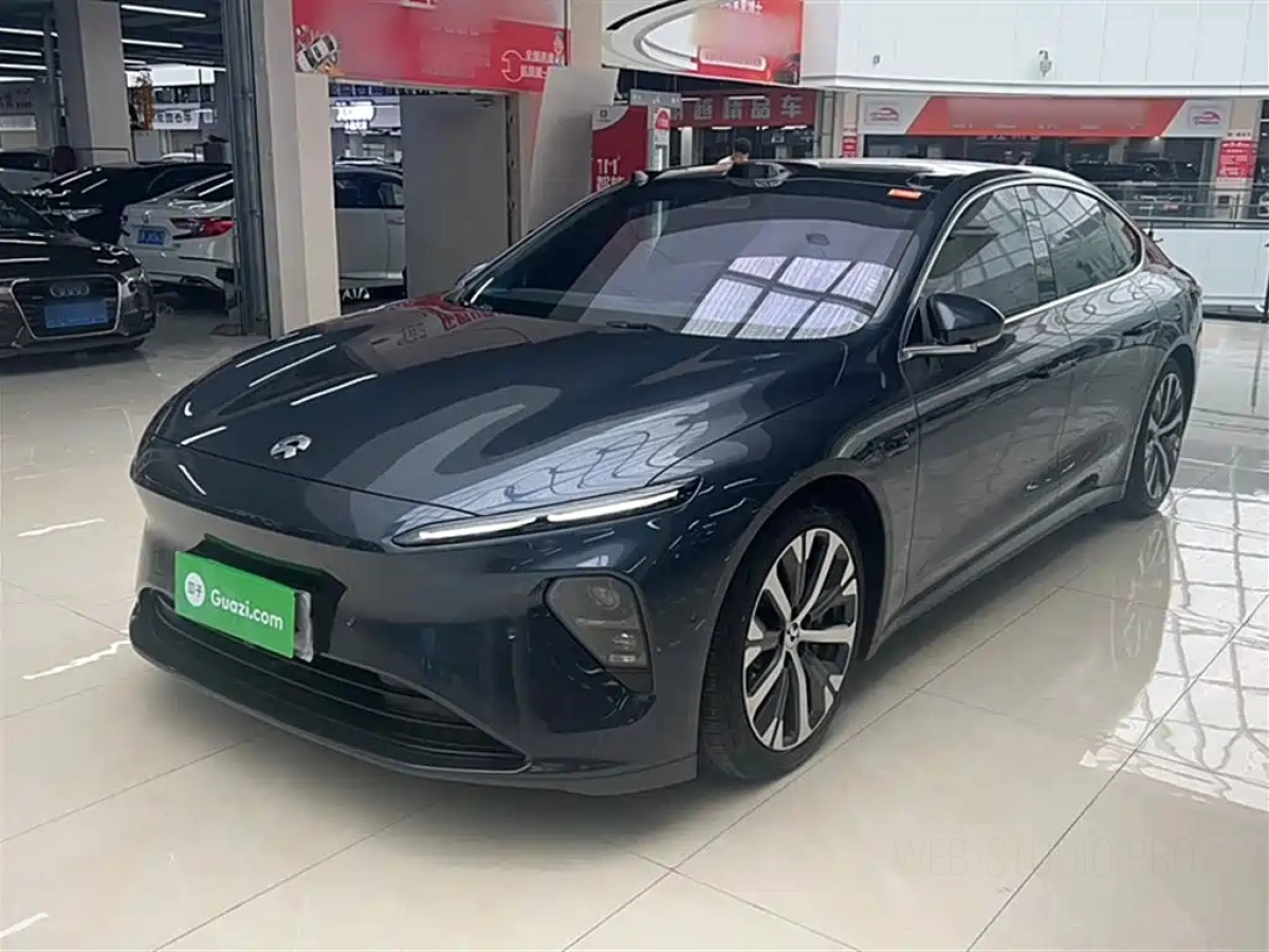 NIO ET7  2024