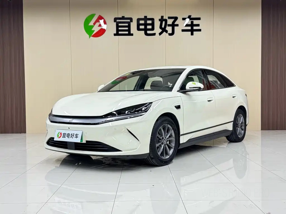 BYD QIN L  2025