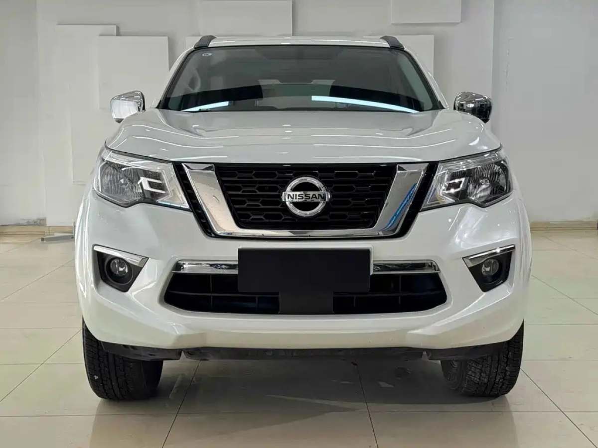NISSAN TERRA