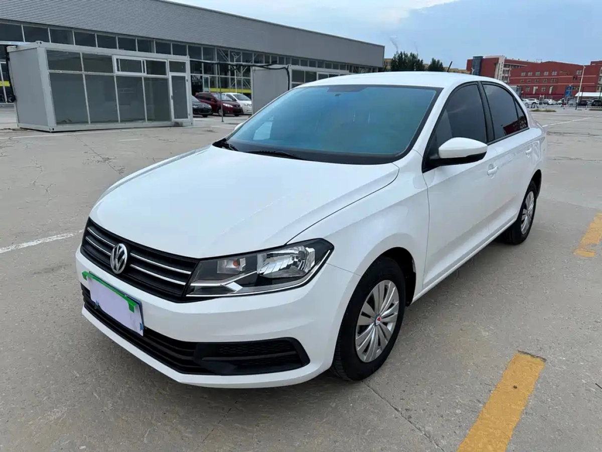 VOLKSWAGEN SANTANA  2021
