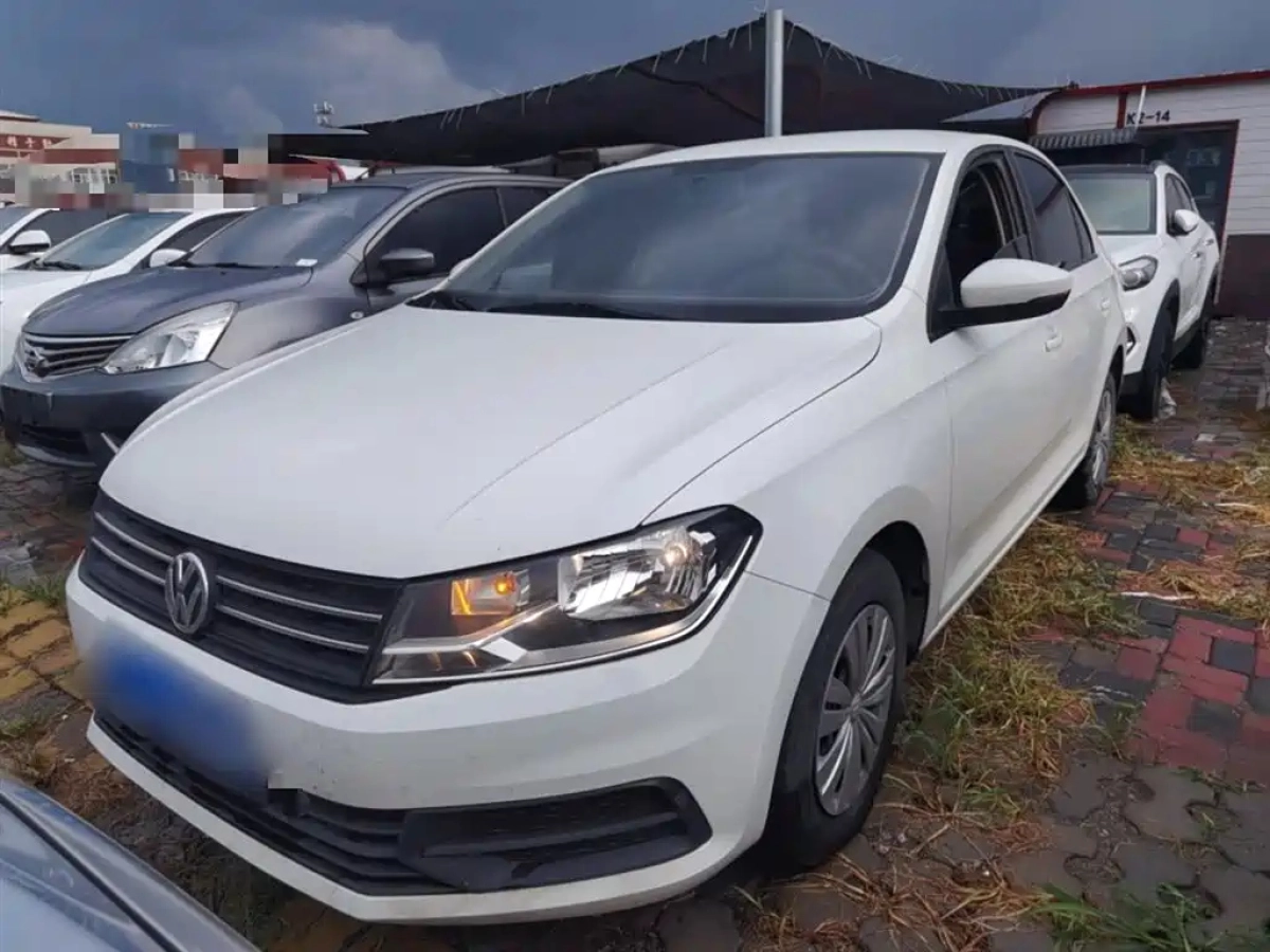 VOLKSWAGEN SANTANA  2021