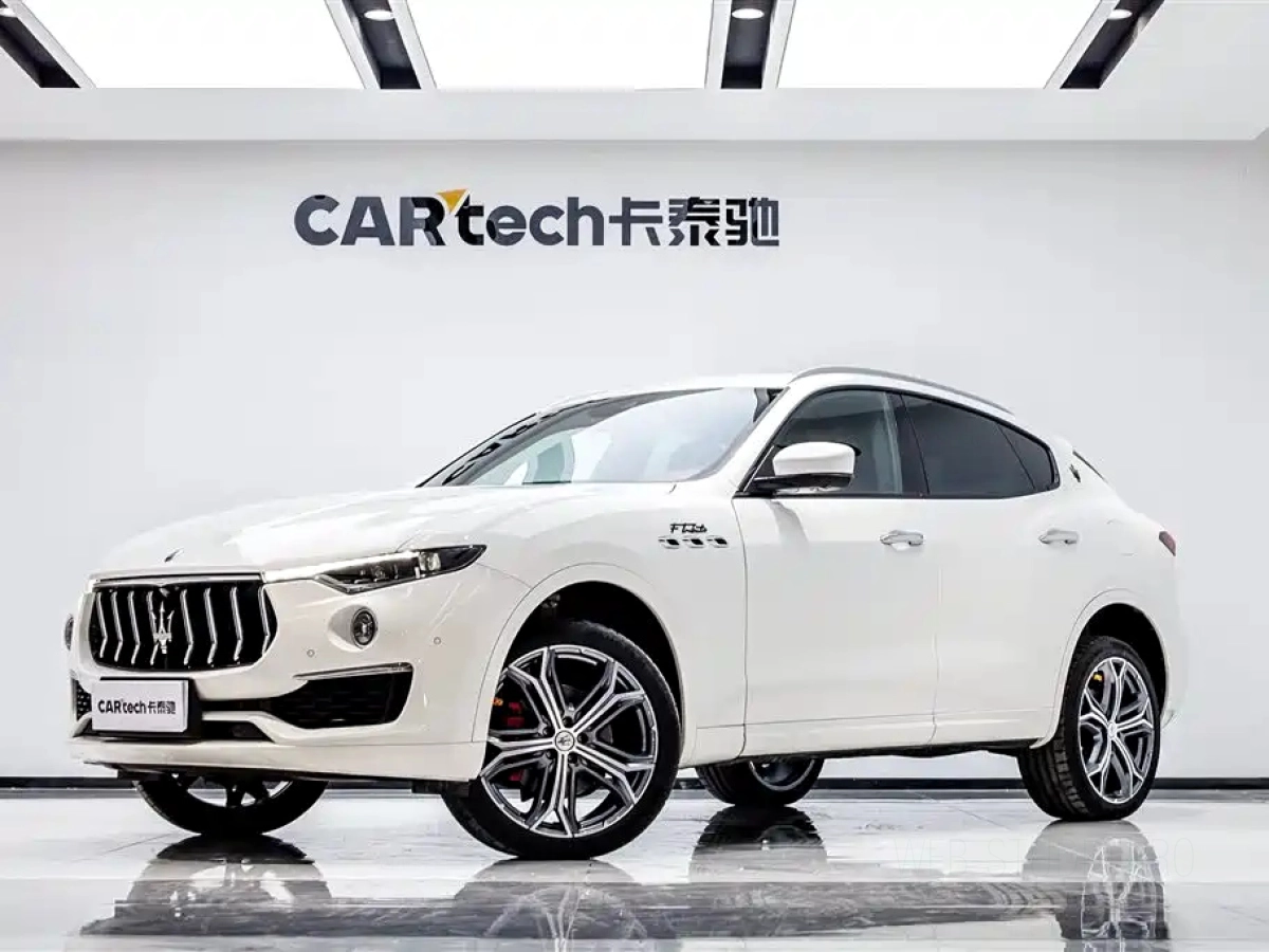 MASERATI LEVANTE  2021