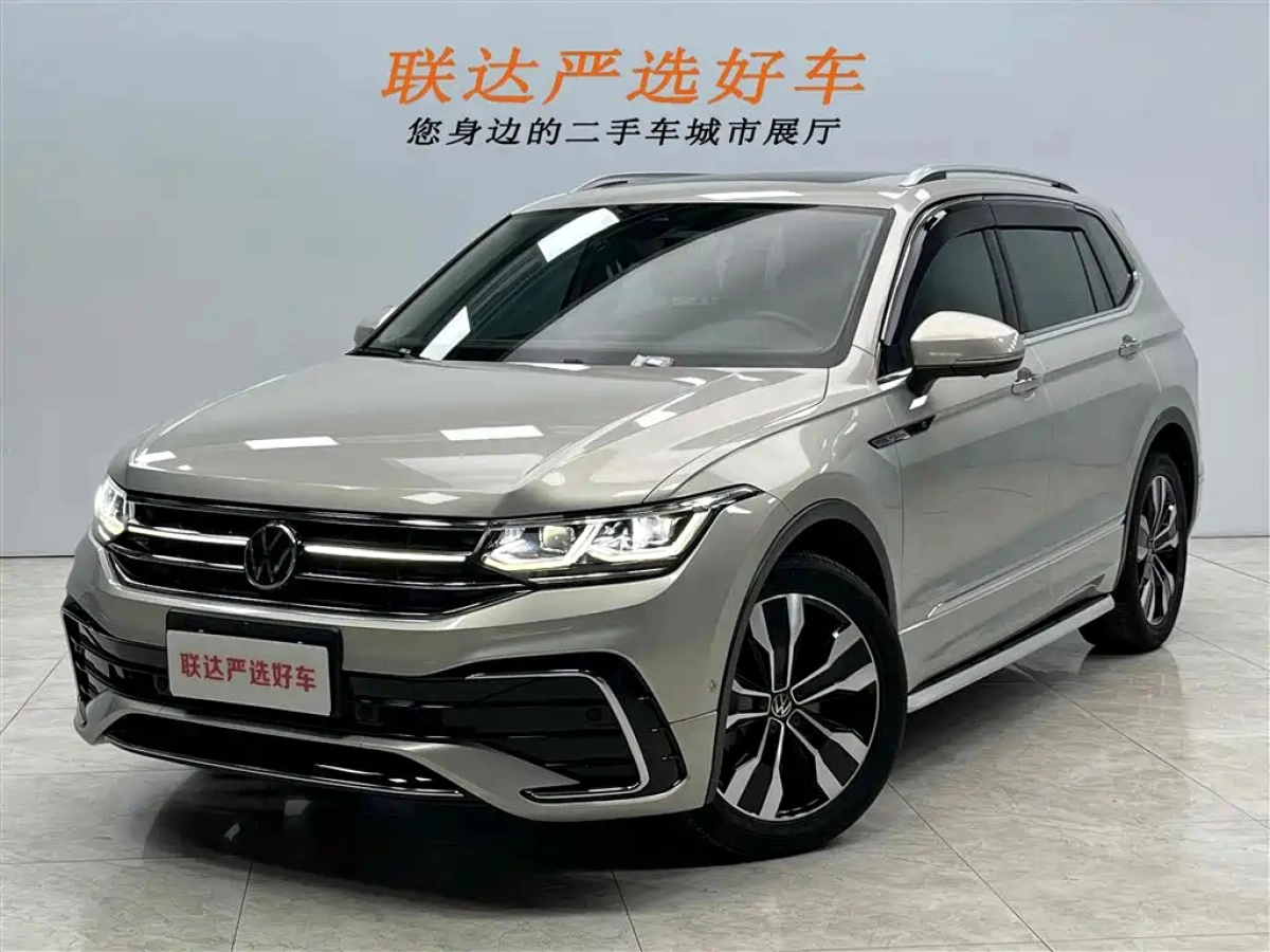 VOLKSWAGEN TIGUAN L  2022