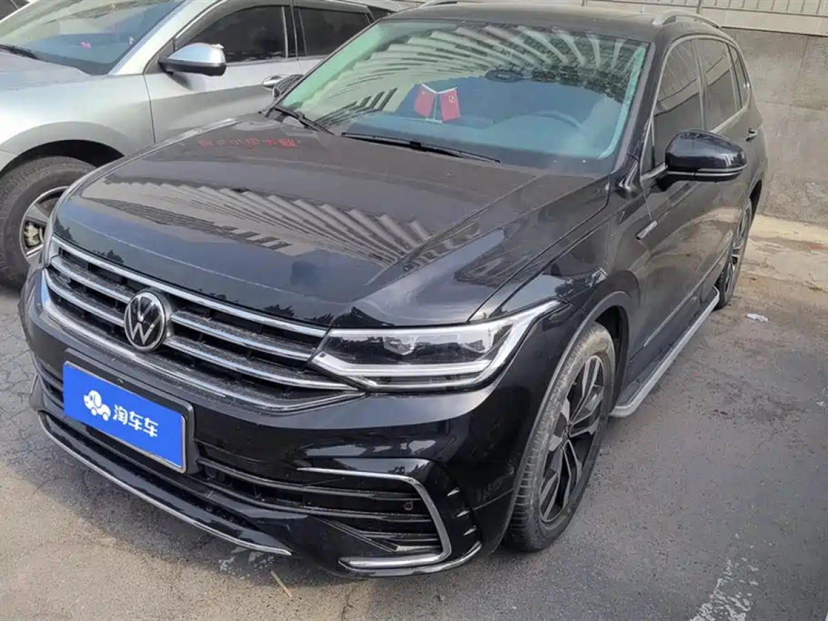 VOLKSWAGEN TIGUAN L  2022
