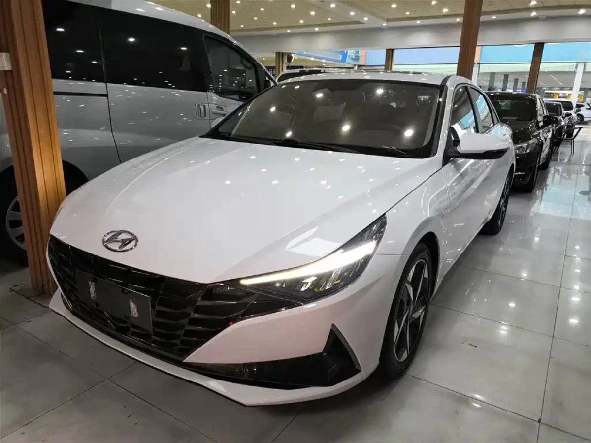 HYUNDAI ELANTRA  2021