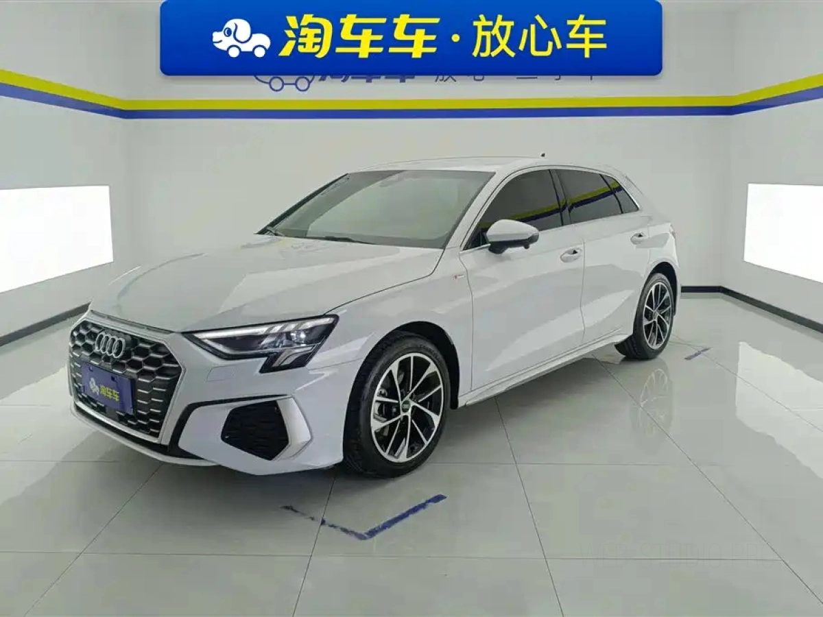 AUDI A3  2022