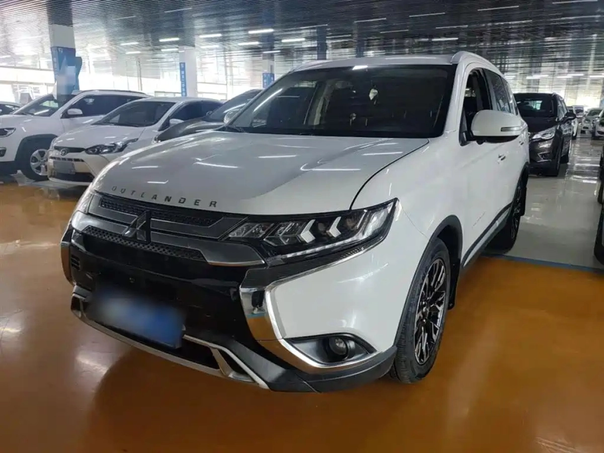 MITSUBISHI OUTLANDER