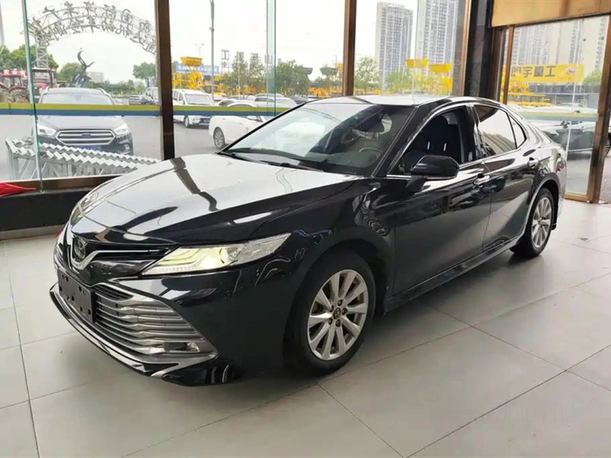TOYOTA CAMRY  2019