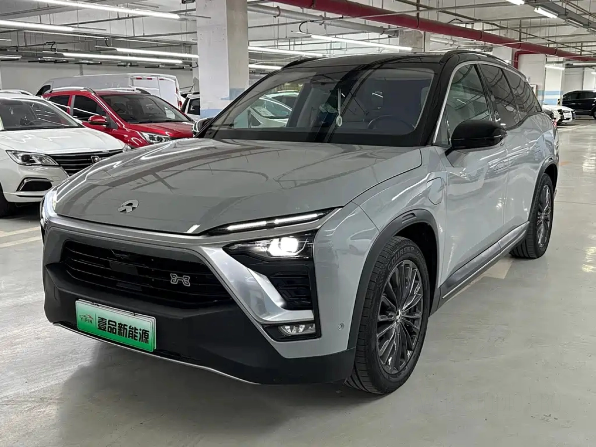 NIO ES8  2018