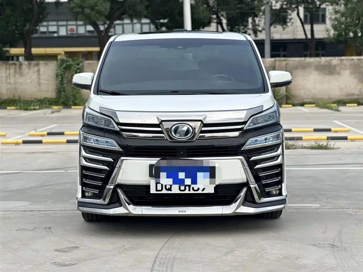 TOYOTA VELLFIRE