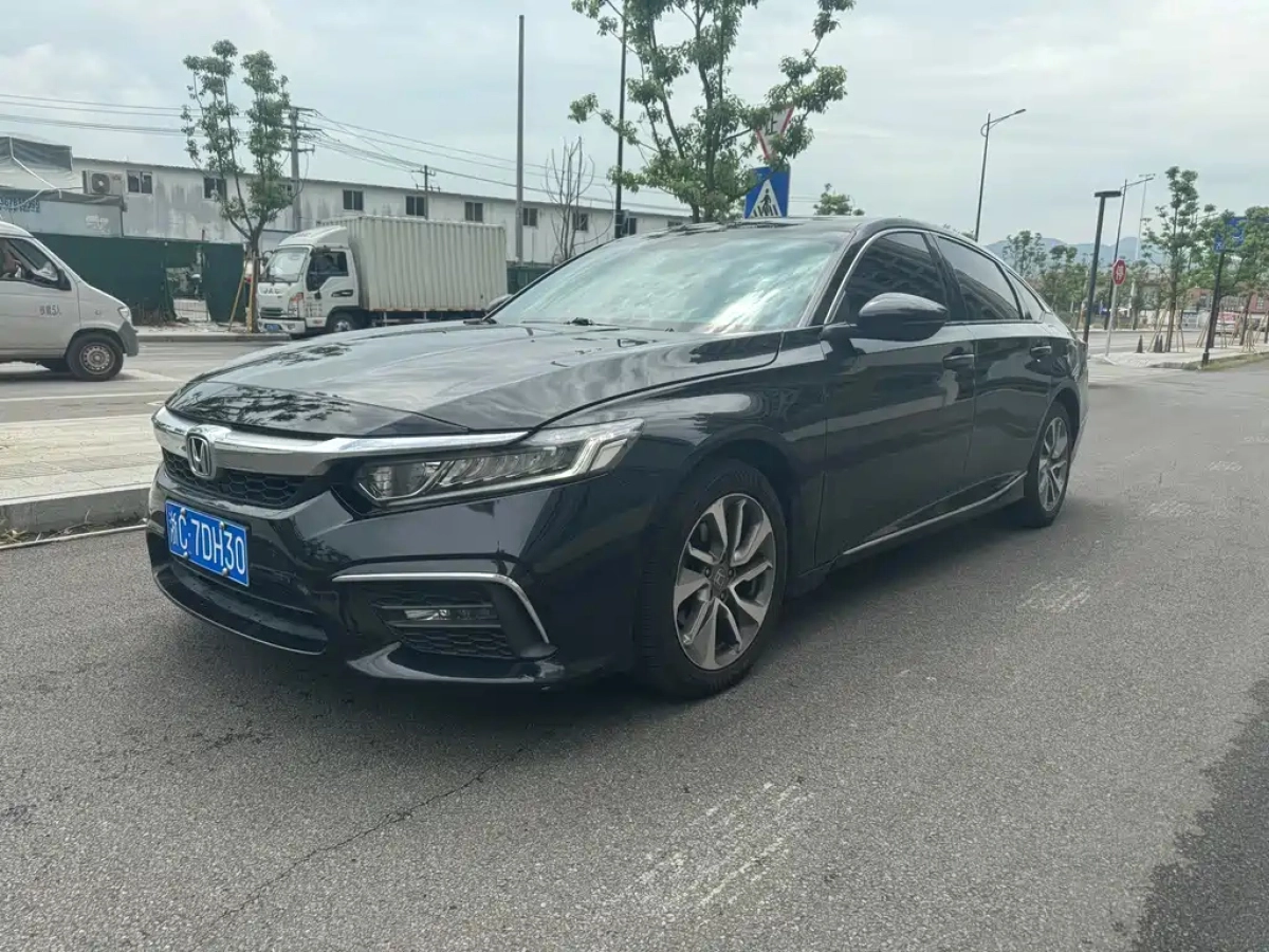 HONDA INSPIRE  2019