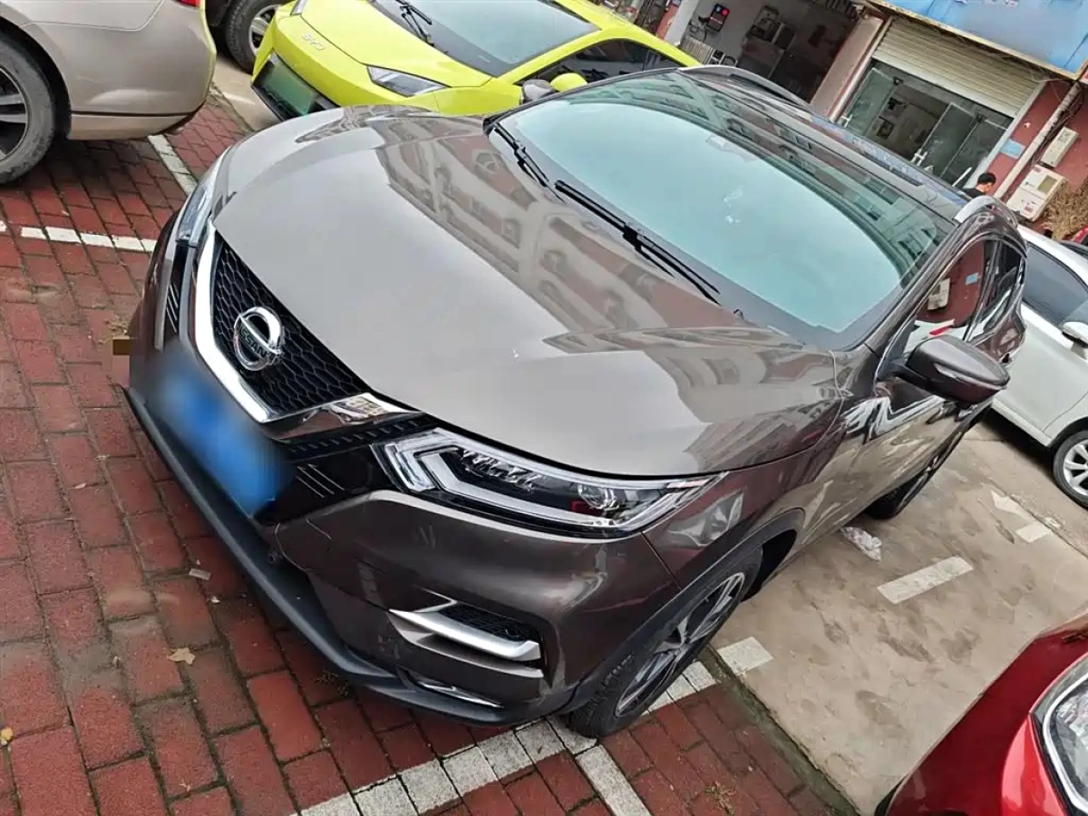 NISSAN QASHQAI