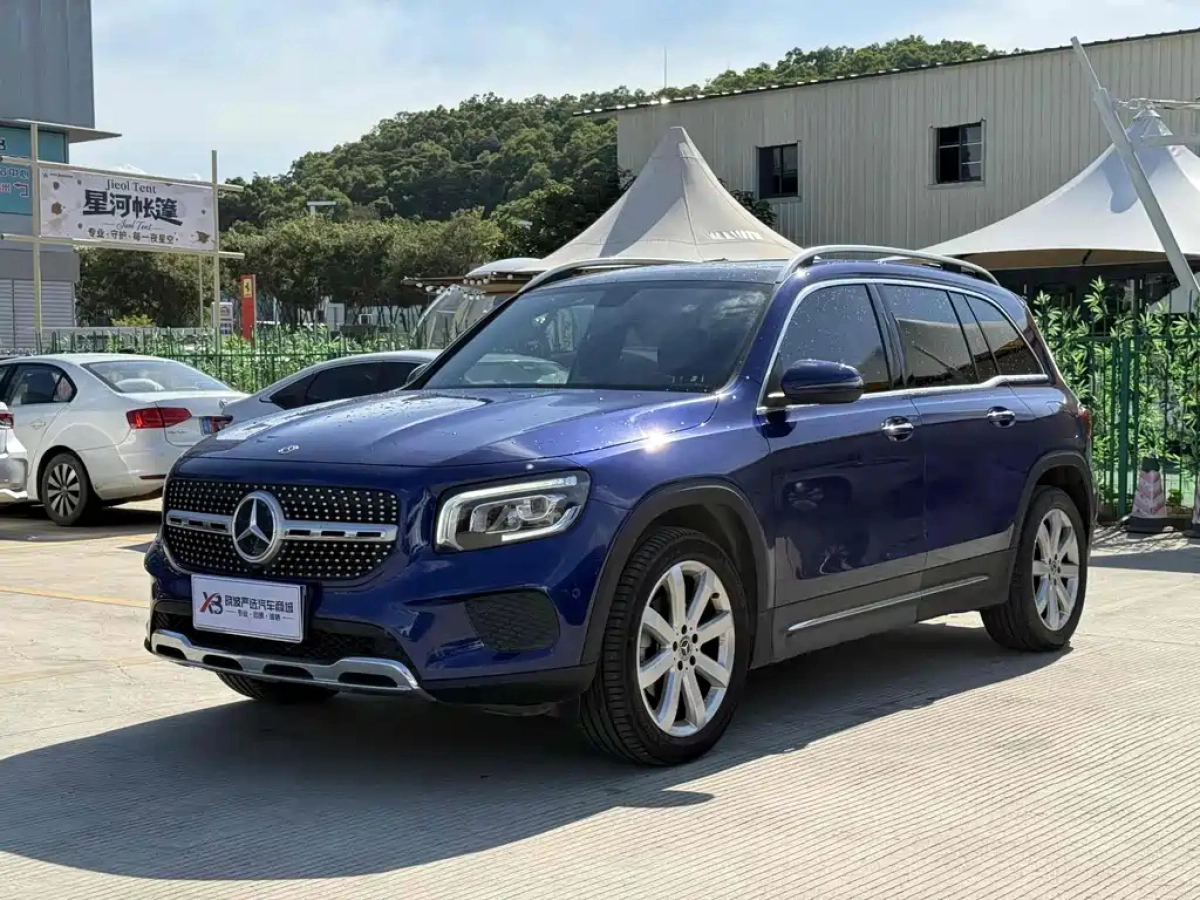 MERCEDES BENZ GLB  2020