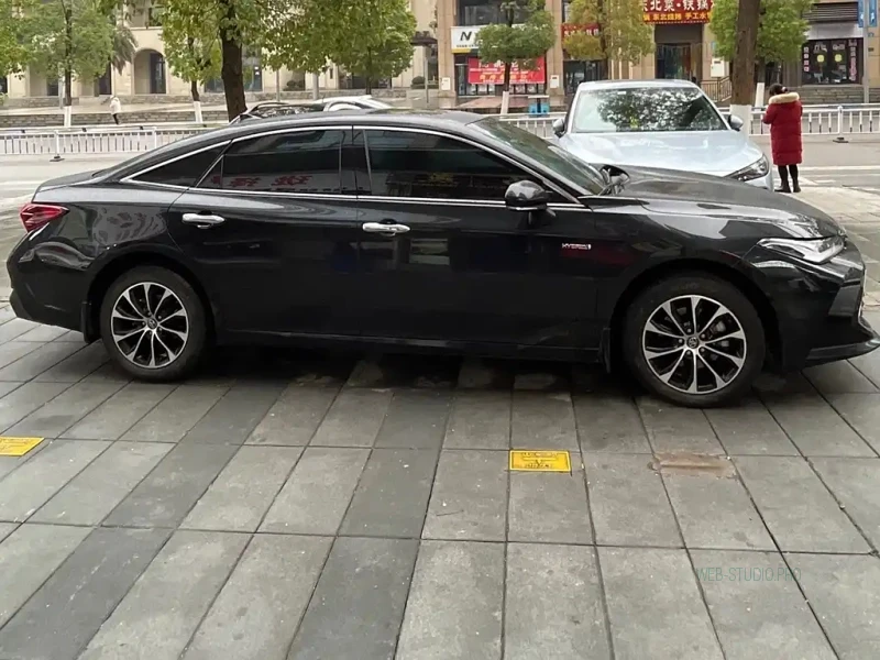 TOYOTA AVALON