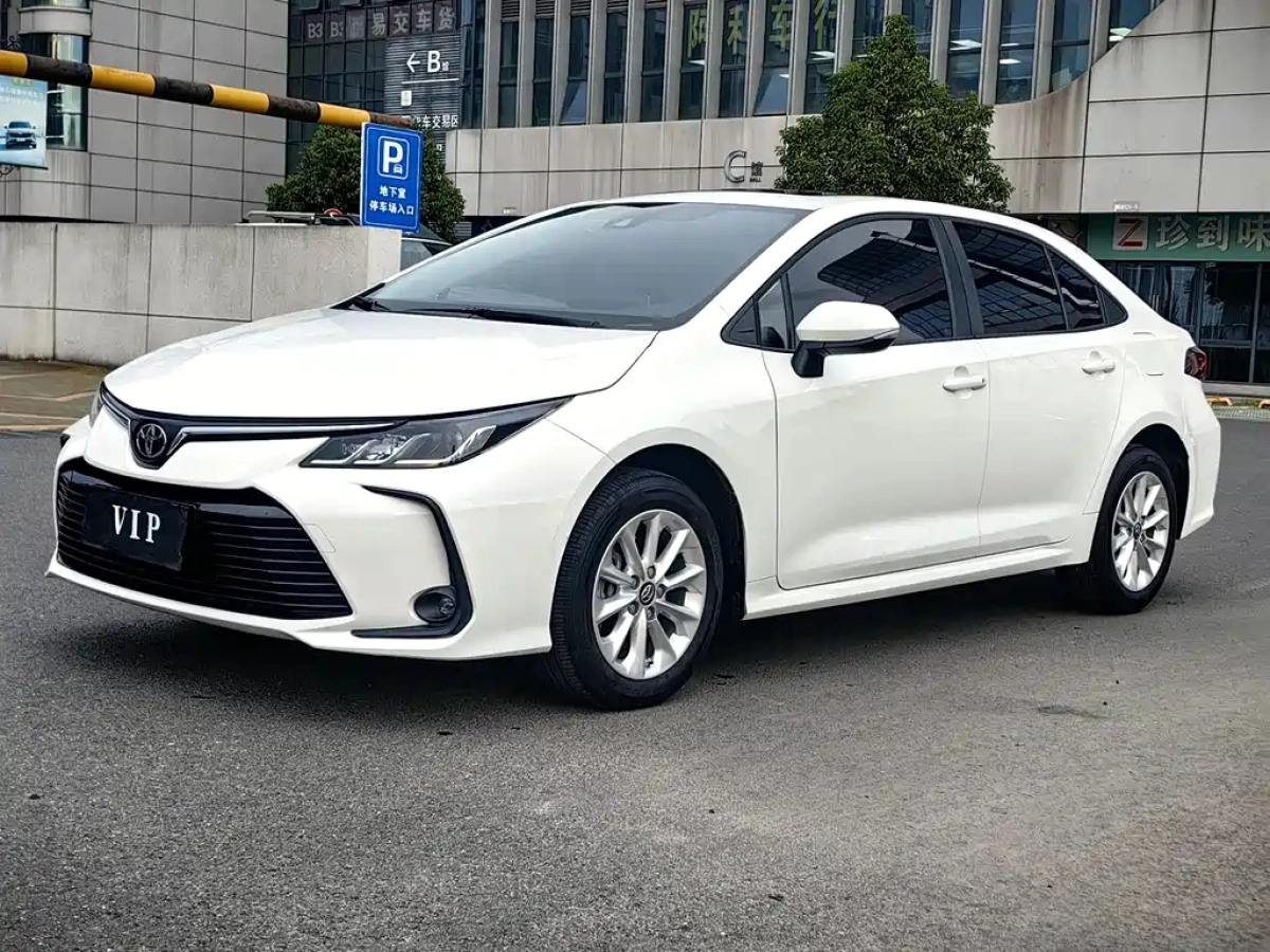TOYOTA COROLLA  2023